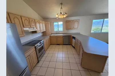 8927 E Pineview Dr N, Huntsville, UT 84317 - Photo 11