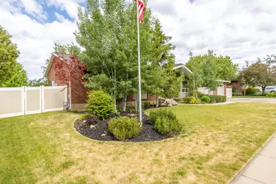 2297 Joni Dr, Layton, UT 84040 - Photo 41