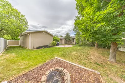 2297 Joni Dr, Layton, UT 84040 - Photo 33