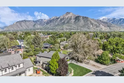 4179 S Holloway Dr, Holladay, UT 84124 - Photo 3