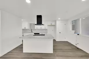 2054 W Mark St, Layton, UT 84041 - Photo 5