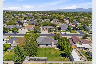 2601 W Bridle Oak Dr, South Jordan, UT 84095 - Photo 35