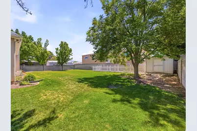 2601 W Bridle Oak Dr, South Jordan, UT 84095 - Photo 33