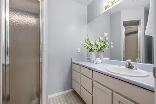 2601 W Bridle Oak Dr, South Jordan, UT 84095 - Photo 11