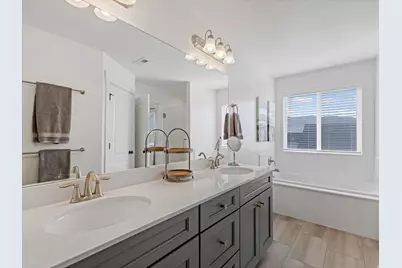 4904 N Mt Nebo Dr, Eagle Mountain, UT 84005 - Photo 27