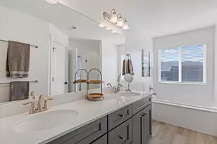 4904 N Mount Nebo Dr, Eagle Mountain, UT 84005 - Photo 27