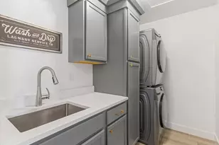 4904 N Mount Nebo Dr, Eagle Mountain, UT 84005 - Photo 31