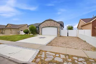7103 S Sorrento Way, West Jordan, UT 84081 - Photo 3