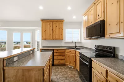 7103 S Sorrento Way, West Jordan, UT 84081 - Photo 11