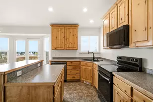 7103 S Sorrento Way, West Jordan, UT 84081 - Photo 11