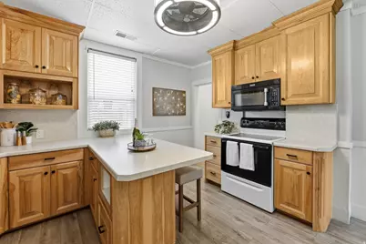 205 E 4800 S, Murray, UT 84107 - Photo 7