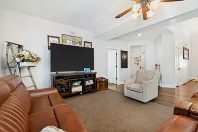 211 N 3000 W, Provo, UT 84601 - Photo 11