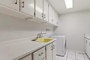 179 E Dorchester Dr N, Salt Lake City, UT 84103 - Photo 7