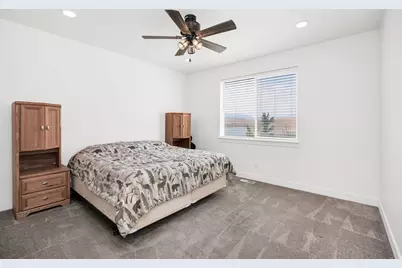 592 E 600 S, Hyrum, UT 84319 - Photo 15
