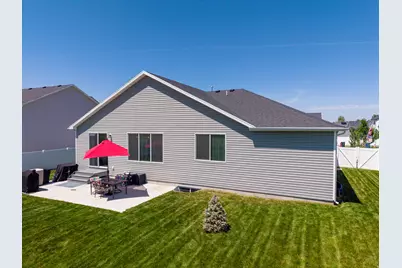 592 E 600 S, Hyrum, UT 84319 - Photo 35