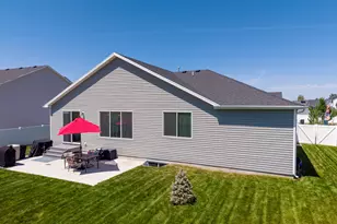592 E 600 S, Hyrum, UT 84319 - Photo 35