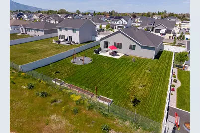 592 E 600 S, Hyrum, UT 84319 - Photo 45