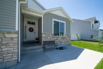 592 E 600 S, Hyrum, UT 84319 - Photo 37