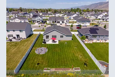 592 E 600 S, Hyrum, UT 84319 - Photo 31