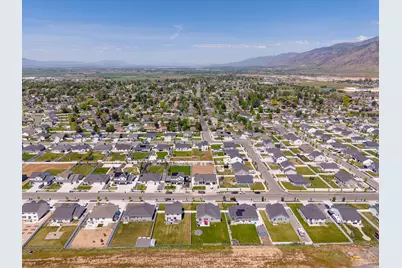 592 E 600 S, Hyrum, UT 84319 - Photo 41
