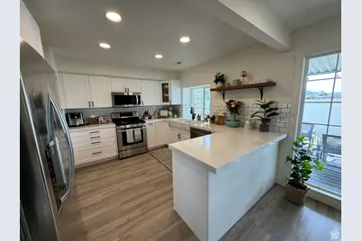 1496 E Spring Gate Dr, Holladay, UT 84117 - Photo 9