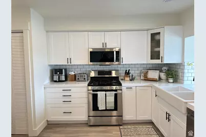 1496 E Spring Gate Dr, Holladay, UT 84117 - Photo 7