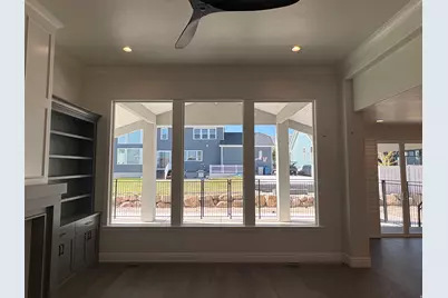 719 W Sara Dr, Saratoga Springs, UT 84045 - Photo 9