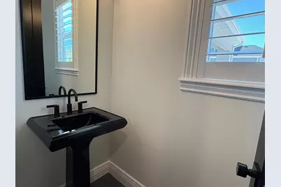 719 W Sara Dr, Saratoga Springs, UT 84045 - Photo 15