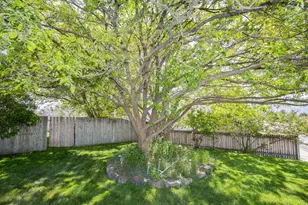 825 W 300 N, Hyrum, UT 84319 - Photo 33