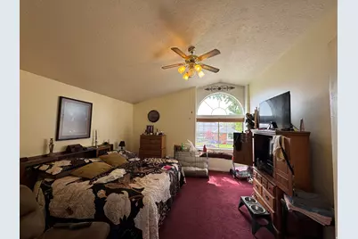 319 S 900 W, Orem, UT 84058 - Photo 11