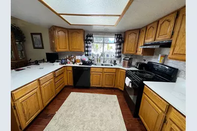 319 S 900 W, Orem, UT 84058 - Photo 7