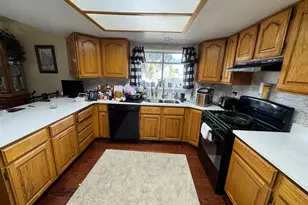 319 S 900 W, Orem, UT 84058 - Photo 7