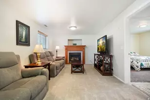 865 S 325 W, Orem, UT 84058 - Photo 9