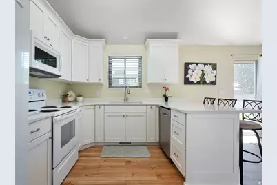 865 S 325 W, Orem, UT 84058 - Photo 9