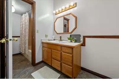 1658 E 1450 S, Ogden, UT 84404 - Photo 17