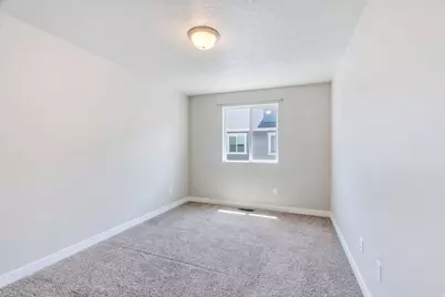 15062 S Wild Horse Way, Bluffdale, UT 84065 - Photo 17