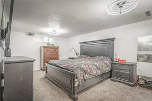 417 Marilyn Dr, Clearfield, UT 84015 - Photo 7