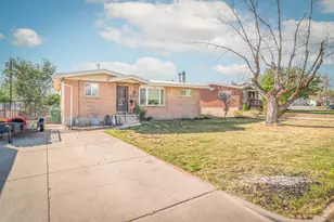 417 Marilyn Dr, Clearfield, UT 84015 - Photo 3