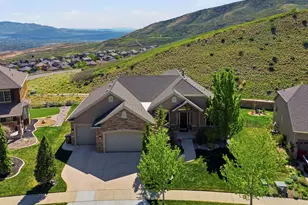 2076 E Ashdown Ln, Draper, UT 84020 - Photo 3