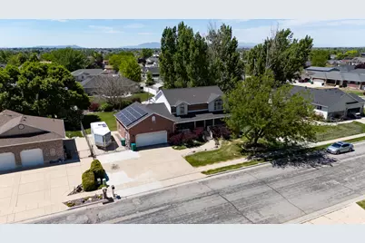 5727 S 3550 W, Roy, UT 84067 - Photo 37
