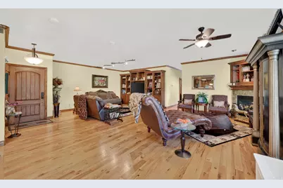 973 E Taliesen Cv S, Midvale, UT 84047 - Photo 9