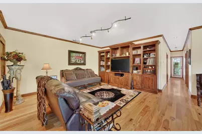 973 E Taliesen Cv S, Midvale, UT 84047 - Photo 5
