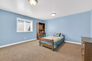 1397 W 2275 S, Syracuse, UT 84075 - Photo 35