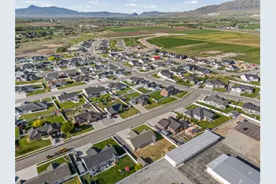 662 E 100 N, Tremonton, UT 84337 - Photo 33