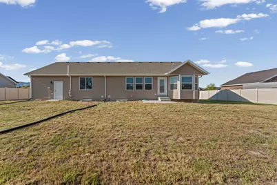 662 E 100 N, Tremonton, UT 84337 - Photo 29