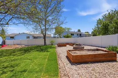 3299 W Royalwood Dr S, Taylorsville, UT 84129 - Photo 25