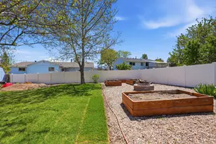 3299 W Royalwood Dr S, Taylorsville, UT 84129 - Photo 25