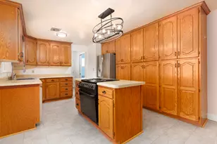 1104 E 5235 S, Murray, UT 84117 - Photo 3