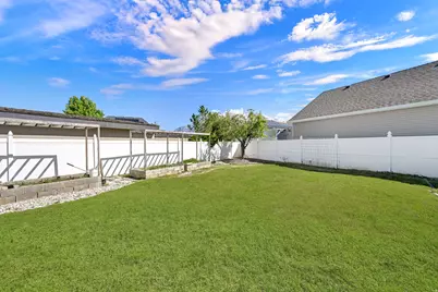 2476 W Clydesdale Ct. N, Farr West, UT 84404 - Photo 33