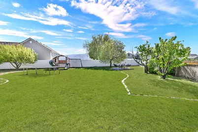 2476 W Clydesdale Ct. N, Farr West, UT 84404 - Photo 31
